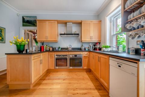 5 bedroom detached house for sale, Victoria Road, Salisbury                                         *VIDEO TOUR*
