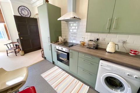undefined, Plas Kynaston Lane, Cefn Mawr