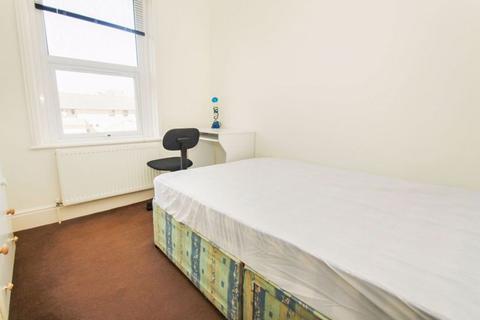 28 Cranmer Road, Bournemouth, BH9 1JU