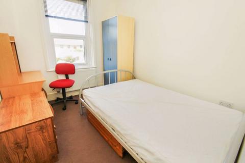 28 Cranmer Road, Bournemouth, BH9 1JU