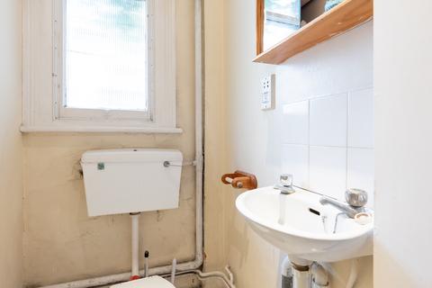 Studio to rent, 7 De Vere Gardens, London, W8