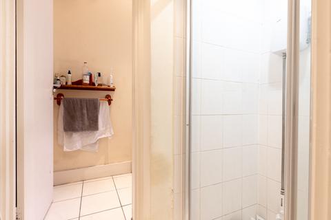 Studio to rent, 7 De Vere Gardens, London, W8