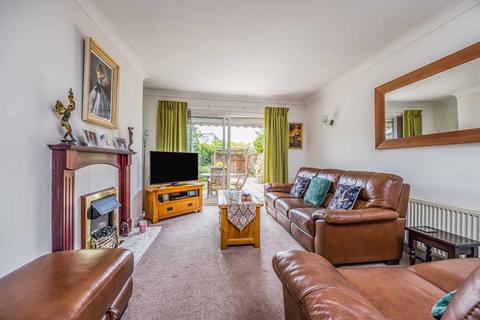 2 bedroom detached bungalow for sale, Woodlands Avenue, Emsworth