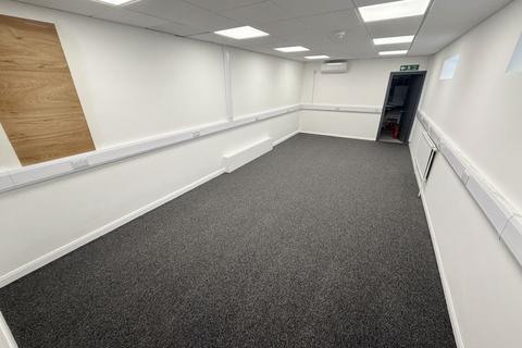 Detached house to rent, Simpson Road, Fenny Stratford MK2