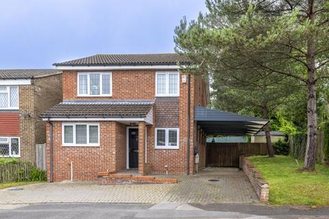 3 bedroom detached house for sale, Willowmead, Crowborough