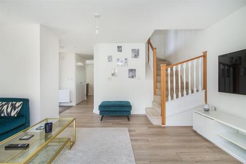 3 bedroom detached house for sale, Holly Court, Cygnet Park, NE12