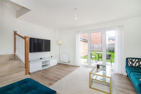 3 bedroom detached house for sale, Holly Court, Cygnet Park, NE12