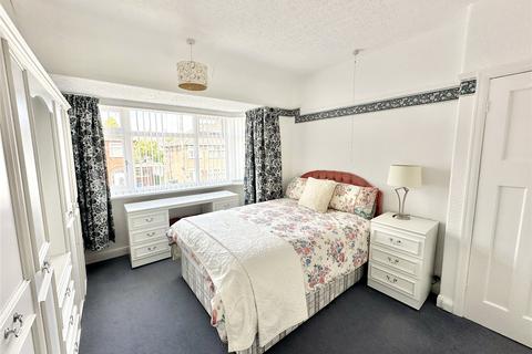 3 bedroom semi-detached house for sale, Elgin Drive, Trafford M33