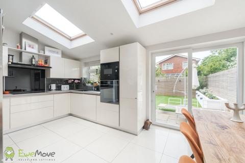 5 Adam Close, Baughurst, Tadley, RG26 5HG