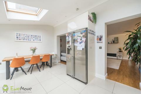 5 Adam Close, Baughurst, Tadley, RG26 5HG