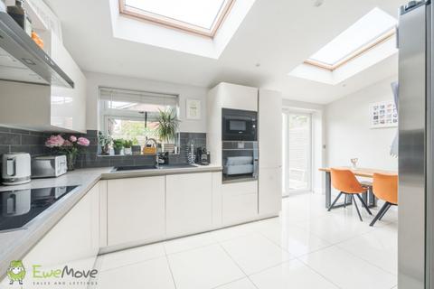 5 Adam Close, Baughurst, Tadley, RG26 5HG