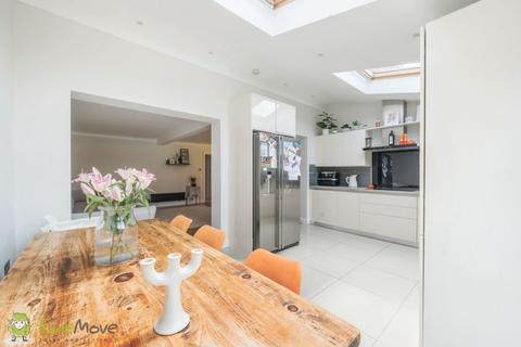 5 Adam Close, Baughurst, Tadley, RG26 5HG