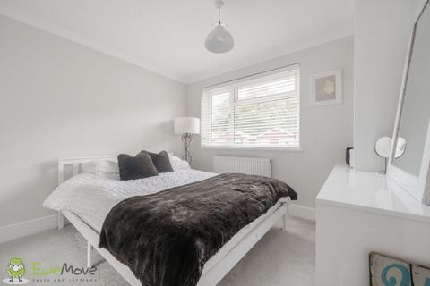 5 Adam Close, Baughurst, Tadley, RG26 5HG