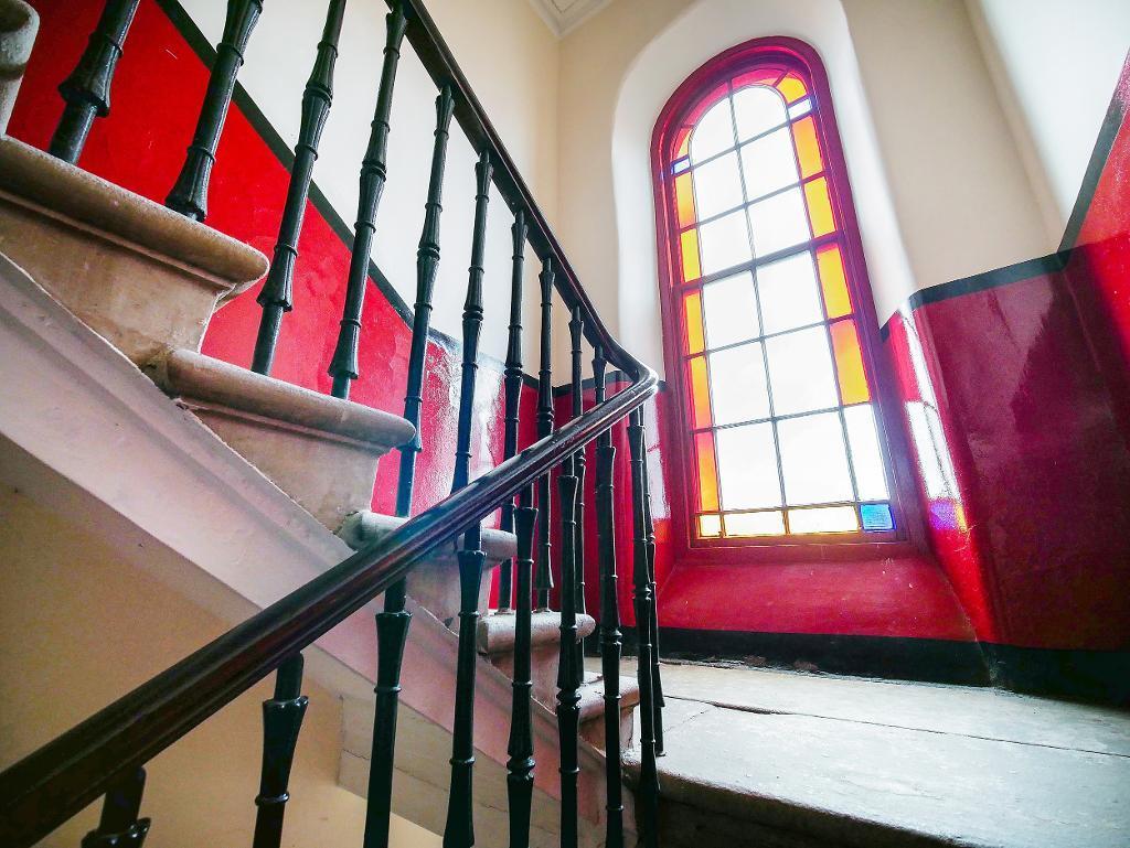 Communal Close