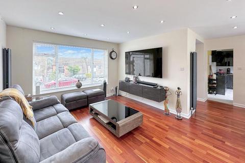 17 Ellenbridge Way, South Croydon, CR2 0EW