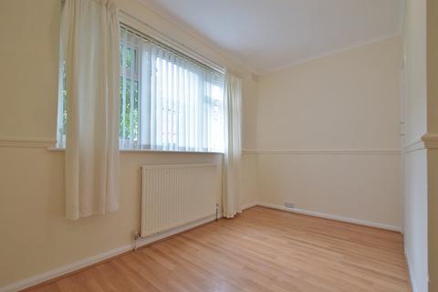 2 bedroom flat to rent, Albany Street, Spring Bank, Hull, East Yorkshire, HU3