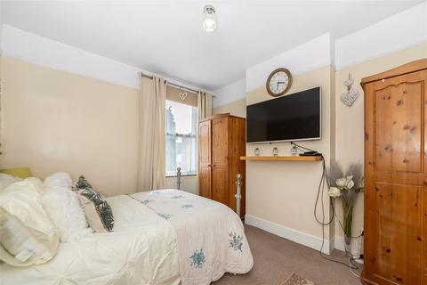 6 Burdett Road, Croydon, CR0 2HH