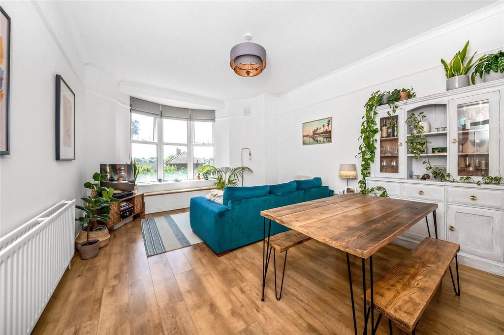 Central Hill, London, SE19 2 bed apartment to rent - £1,850 pcm (£427 pw)