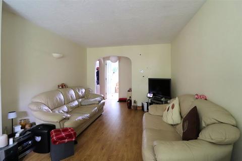2 bedroom flat for sale, Cricketers Close, Erith, DA8