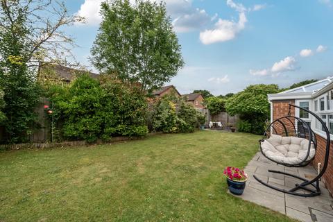 undefined, Ruby Close, Wokingham, Berkshire