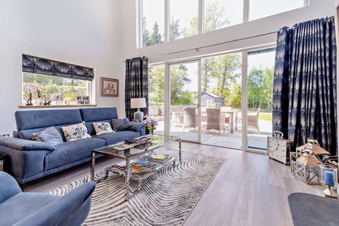 Roy Cottage Kindrochit Drive, Braemar, Ballater, AB35 5YW