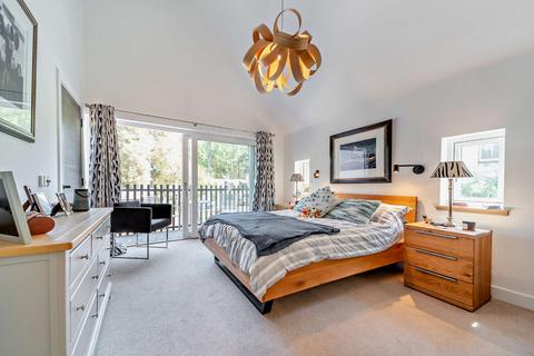 Roy Cottage Kindrochit Drive, Braemar, Ballater, AB35 5YW