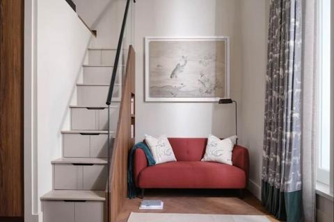Studio to rent, Cromwell Road, South Kensington