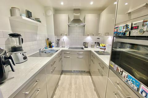 2 bedroom apartment for sale, Sachs Lodge, Torquay
