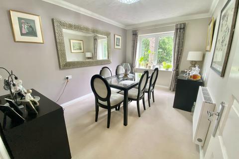 2 bedroom apartment for sale, Sachs Lodge, Torquay