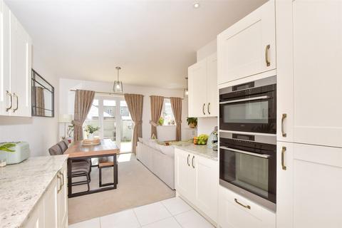 2 bedroom end of terrace house for sale, Sparrowhawk Way, Whitfield, Dover, Kent