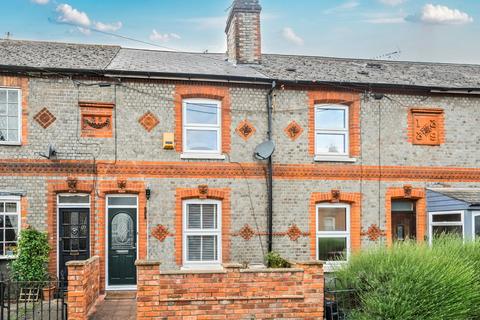 76 Elgar Road, Reading, RG2 0BL