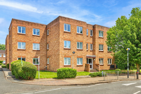 Tudor Court, London Colney AL2