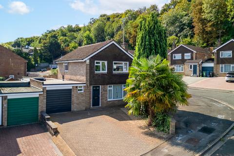 4 bedroom detached house for sale, Bay Tree Close, Buckinghamshire HP11