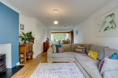 4 bedroom semi-detached house for sale, Oaktree Close, High Wycombe HP10