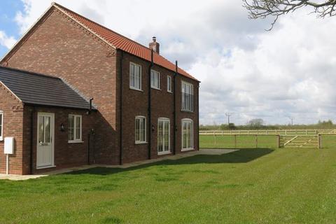 4 bedroom farm house to rent, Lodge Farmhouse, Reepham