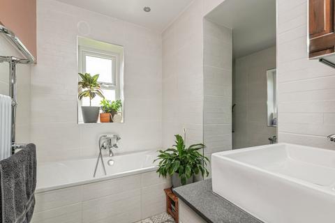 3 bedroom end of terrace house for sale, Tateley Lane, West Yorkshire WF5