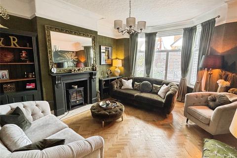 6 bedroom semi-detached house for sale, Axholme Road, South Yorkshire DN2