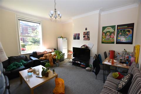 12 Buckingham Mount, Headingley, Leeds, LS6 1DN