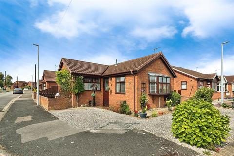 12 Manor Park, Preston, Hull, HU12 8XE