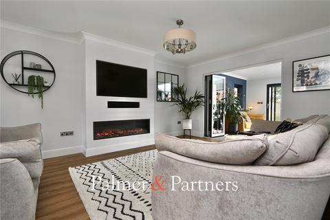 10 Laurel Way, Claydon, Ipswich, IP6 0DD