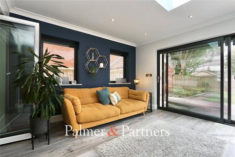 10 Laurel Way, Claydon, Ipswich, IP6 0DD