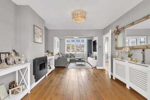 49 Derek Avenue, Epsom, KT19 9HP
