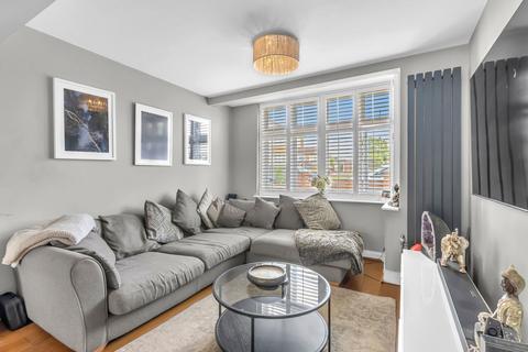 49 Derek Avenue, Epsom, KT19 9HP