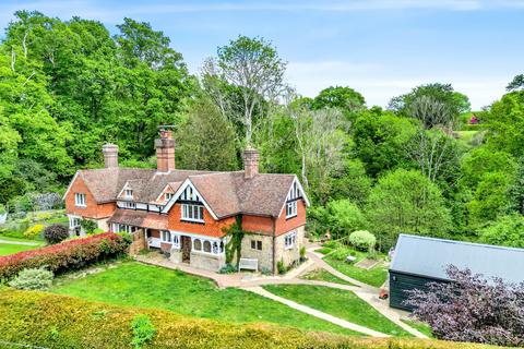 2, Ashurst Cottages Lickfold Road, Fernhurst, Haslemere, GU27 3JA