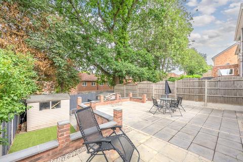 5 Ashdown Drive, Wordsley, Stourbridge, DY8 5QY