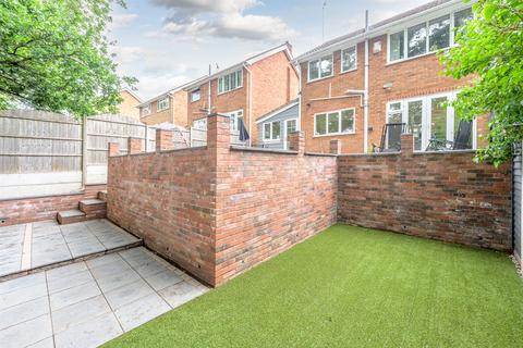 5 Ashdown Drive, Wordsley, Stourbridge, DY8 5QY