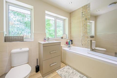 5 Ashdown Drive, Wordsley, Stourbridge, DY8 5QY