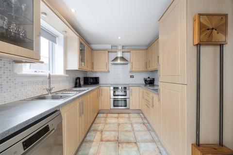 185 Eskhill, Penicuik, EH26 8DF