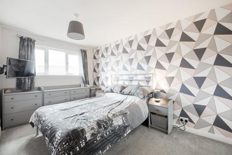 185 Eskhill, Penicuik, EH26 8DF