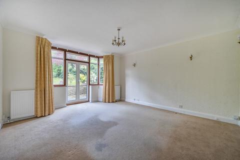 4 bedroom detached house for sale, Spurgeon Avenue, London